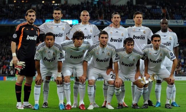 爷青回，维耶里社媒晒与大罗、巴乔、托蒂、卡纳瓦罗等人合照（回忆杀！维耶里社媒晒与罗纳尔多、巴乔、托蒂、卡纳瓦罗等传奇合影）