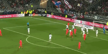 天空：伊萨克在皇家社会的基地单独训练，纽卡知道他的行踪（天空体育：伊萨克在皇家社会基地单独训练，纽卡已掌握其行踪）