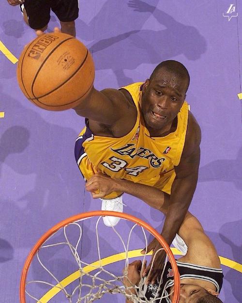 德天空：拜仁看上安德莱赫特17岁中场德卡特（德媒：拜仁有意安德莱赫特17岁中场德卡特）