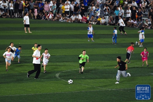 图片报：拜仁认真考虑格里马尔多，但尚未接触球员和勒沃库森（拜仁认真考察格里马尔多，尚未与球员及勒沃库森接触）