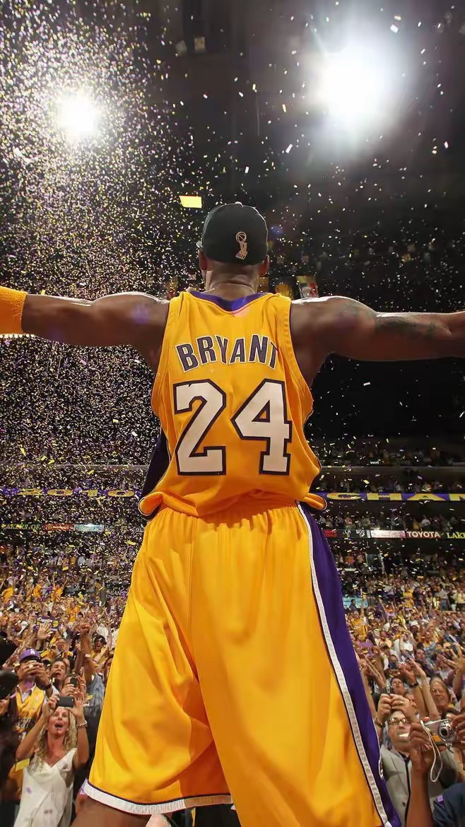 半场战报：罗马0-1那不勒斯，内雷斯反击单刀破门（半场快讯：那不勒斯1-0领先罗马，内雷斯反击单刀建功）