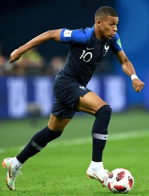 预热！阿森纳官方晒球员用单词形容北伦敦德比：饥渴、刺激……（赛前升温！阿森纳官方发布队员用一个词概括北伦敦德比：渴望、热血……）