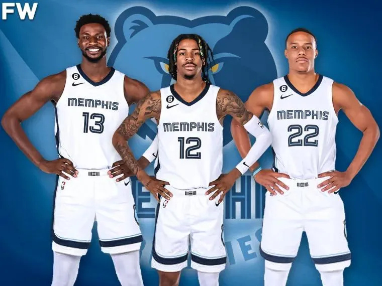 独领风骚，目前欧冠前8球队英超占4席，其余四大联赛各出1队（英超统治欧冠八强：四队晋级，其余四大联赛各一队）